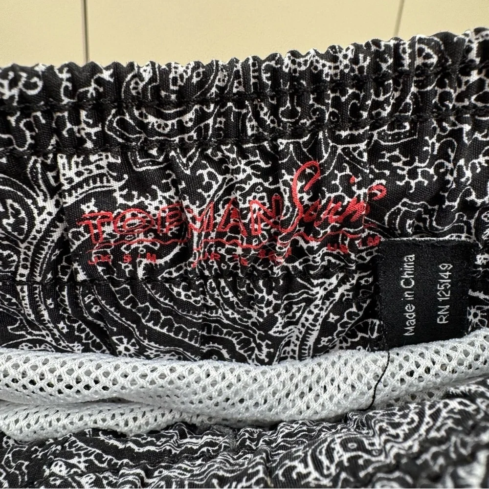 Topman Men’s S/M Black and White Paisley Swim Shorts